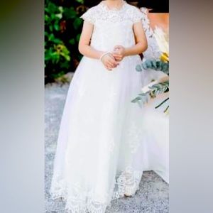 David’s Bridal Flower Girl Dress. Size 5.